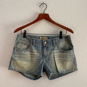 Vintage Y2K Buckle BKE Harbor Denim Shorts Mid-Rise Size 30 Light Medium Wash